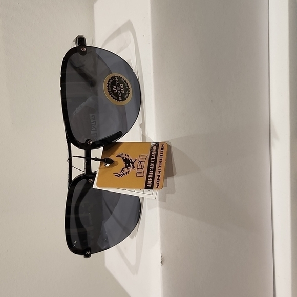 Unisex Sunglasses - Picture 6 of 6